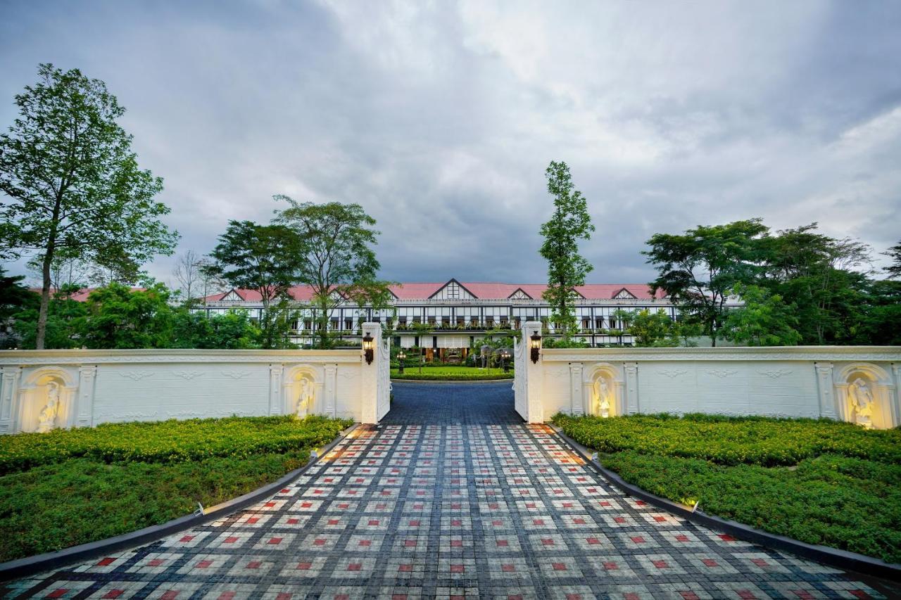 Mayfair Tea Resort Siliguri Exteriör bild